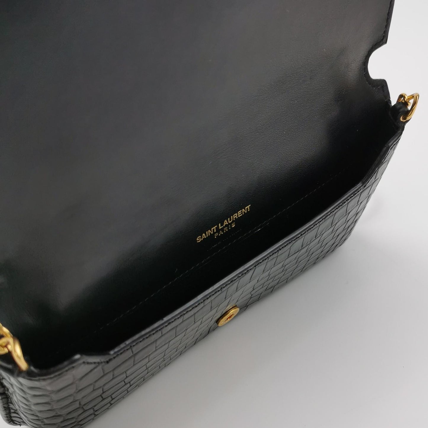 Saint Laurent - Monogram Wallet on Chain (WOC) - Calfskin leather with crocodile embossing - Black with Gold-Tone Hardware - (Mini)