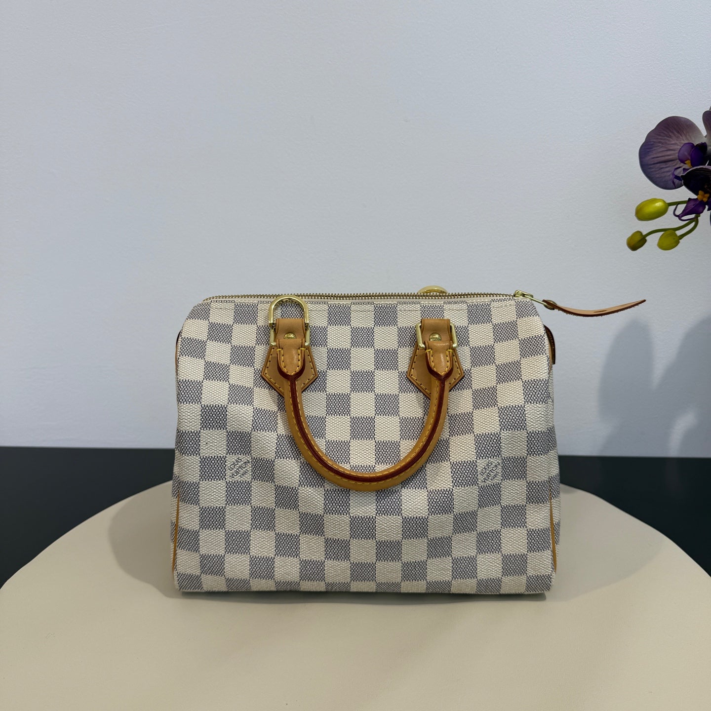 Louis Vuitton - Speedy 25 - Damier Azur coated canvas with natural cowhide leather trim and textile lining - White - (Small)