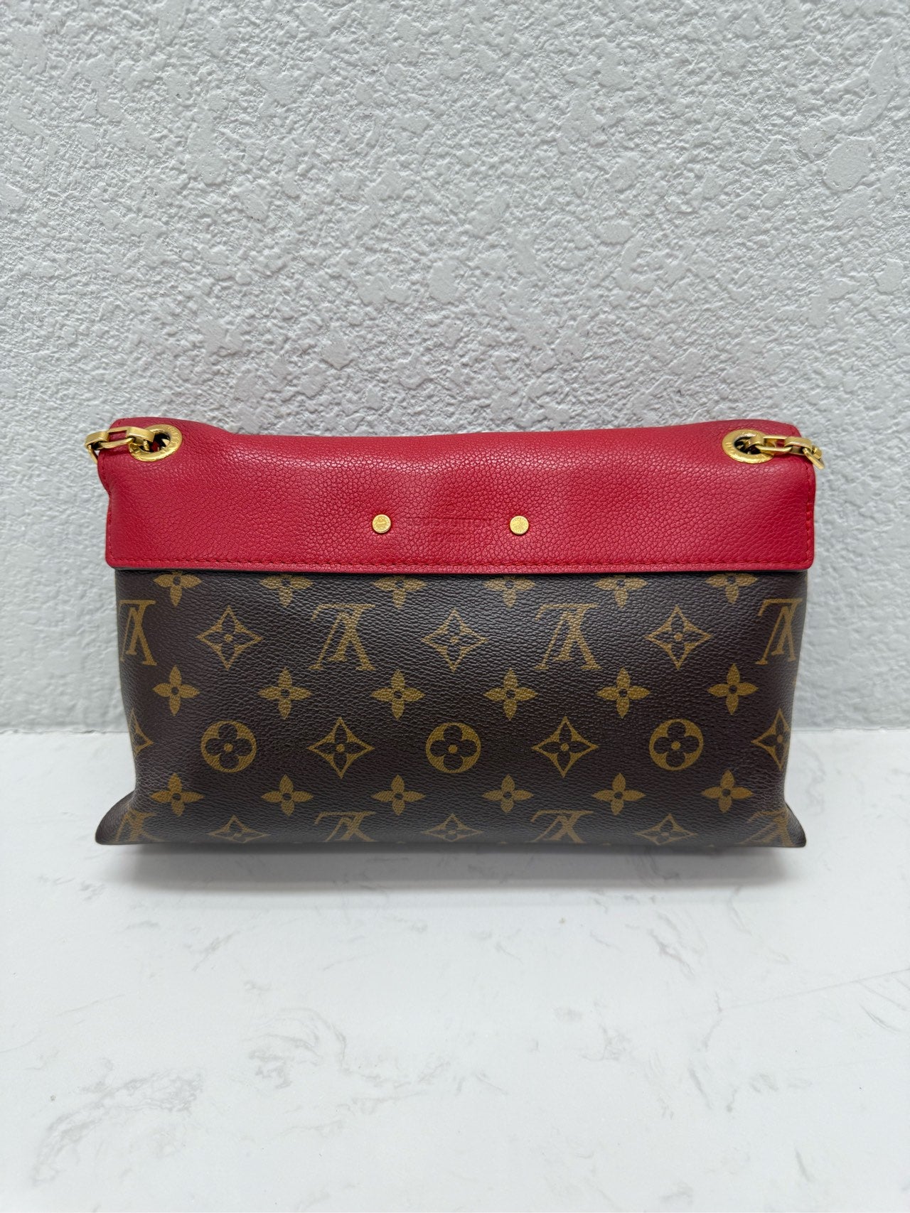 Louis Vuitton - Legend Envelope Bag - Monogram Canvas with grained leather trim - Brown with Red accents - (medium)