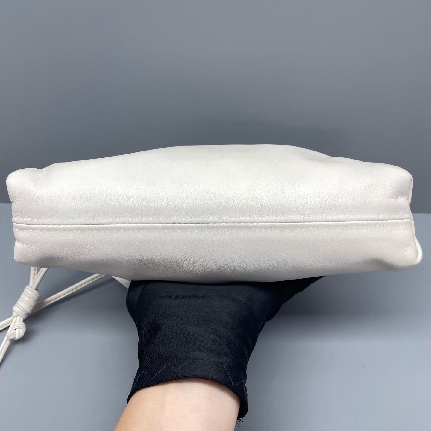 Bottega Veneta - The Mini Pouch - Leather - White - (mini)
