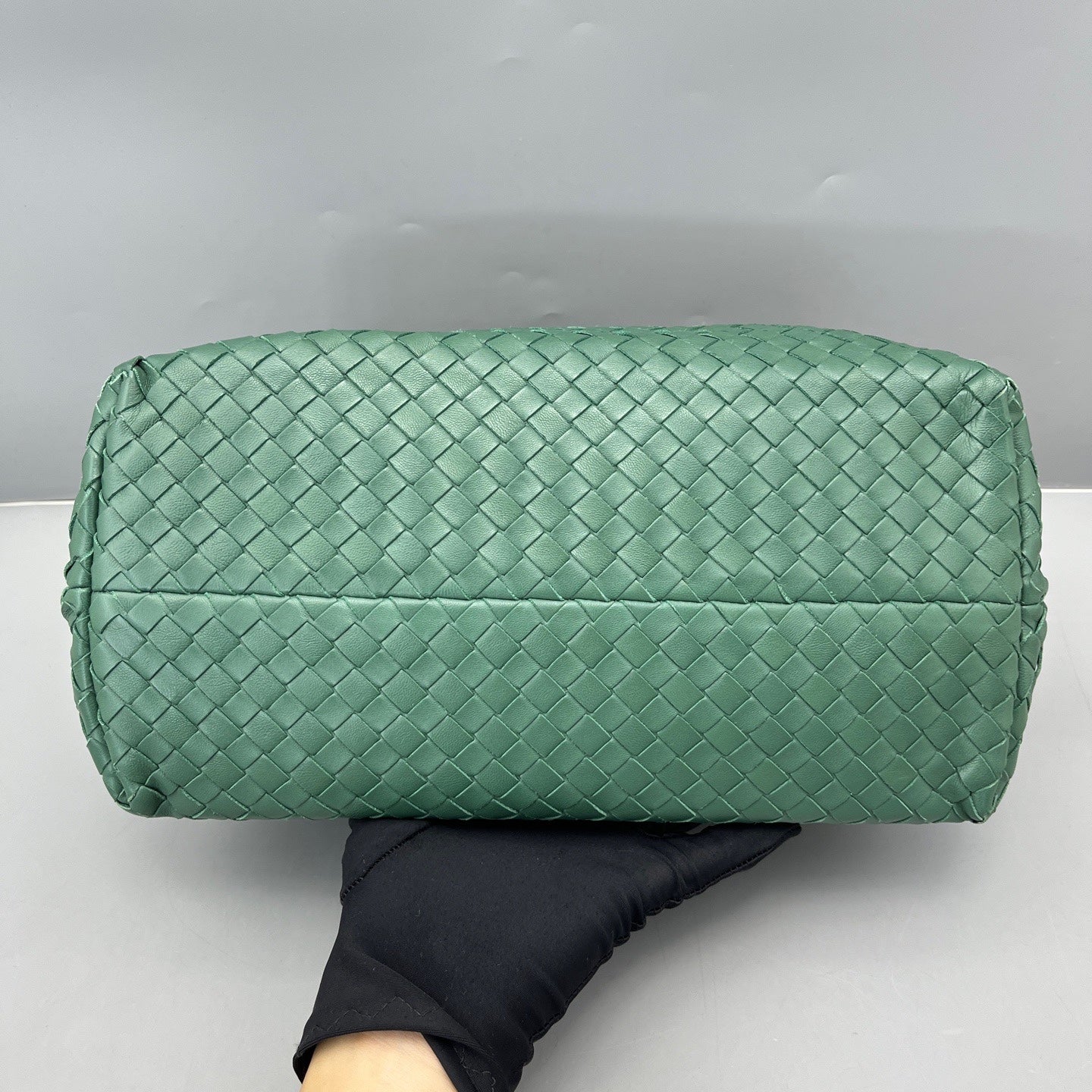 Bottega Veneta - Intrecciato Chain Shoulder Bag - Leather - Dark Green with Dark Grey Trim - (medium)