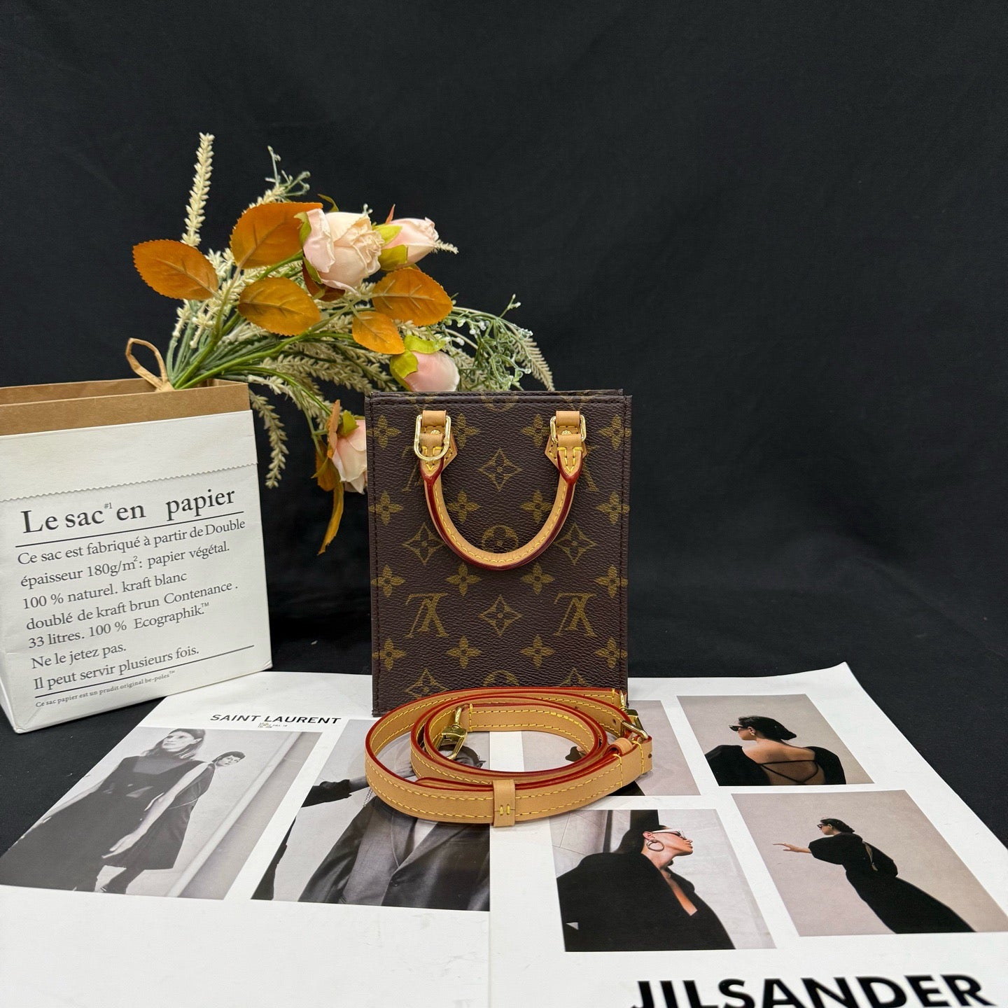 Louis Vuitton - Petit Sac Plat - Monogram coated canvas with Vachetta leather trim - Brown - (mini)