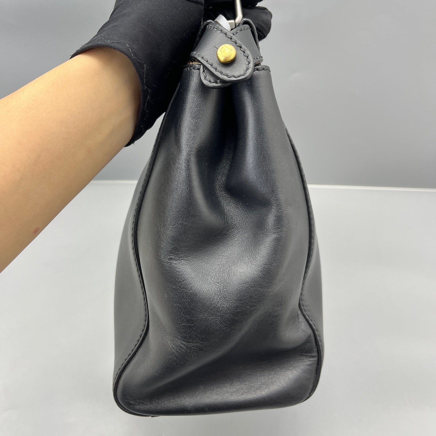 Fendi - Peekaboo Medium - Leather - Black - (medium)