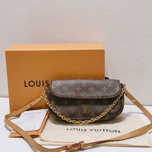 Louis Vuitton - Ivy WOC (M81911) - Monogram coated canvas with Vachetta leather trim - Brown - (Mini)