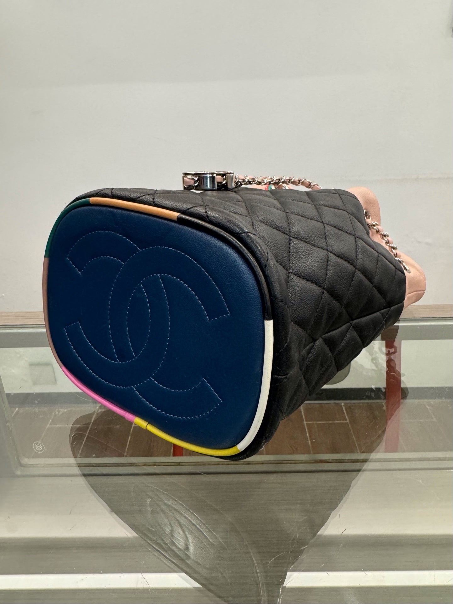 Chanel - Chanel Cuba Color Mini Bucket Bag - Leather - Multicolour - (mini)