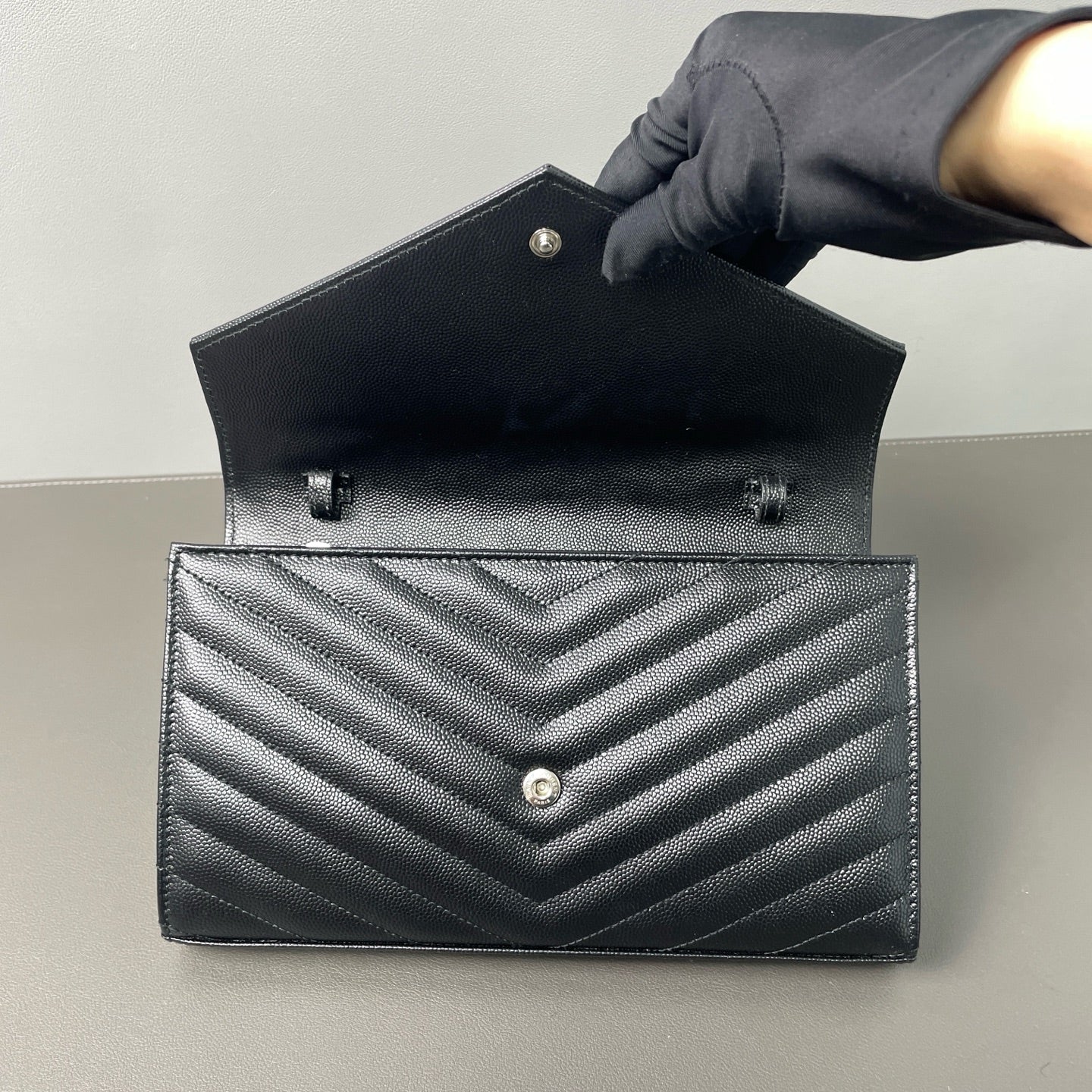 Saint Laurent - Envelope Wallet on Chain (WOC) - Caviar leather - Black - (mini)