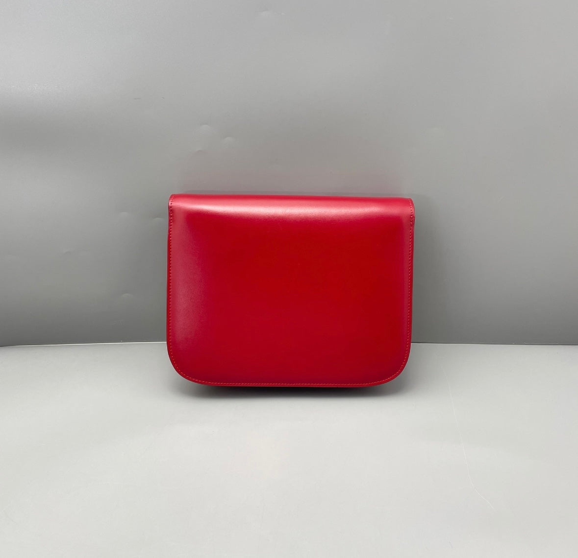 Celine - Classic Box Bag Medium - Leather - Red - (Medium)