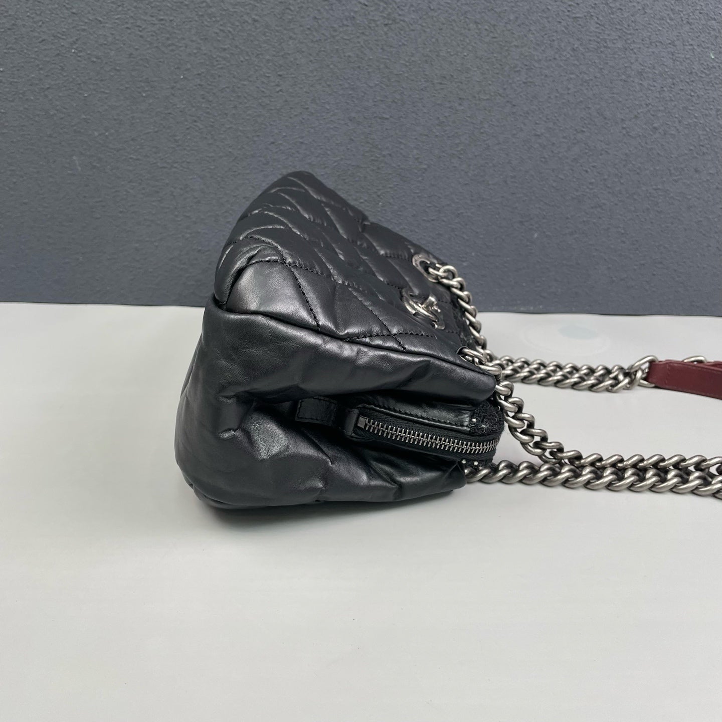 Chanel - Paris-Bombay Bowling Chain Bag - Quilted lambskin leather and tweed - Black with silver-tone hardware and burgundy accents - (Medium)