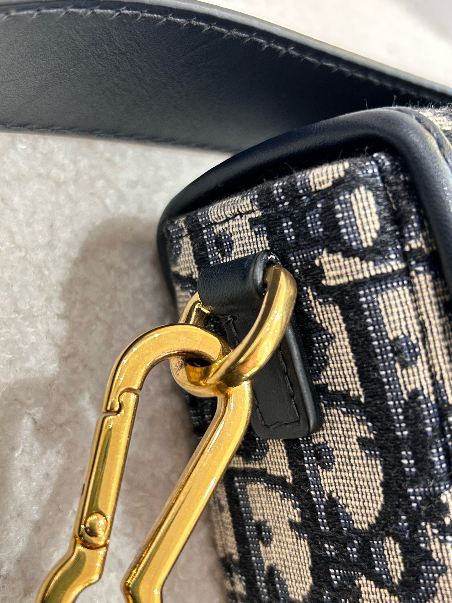 Dior - Montaigne Box Bag - Dior Oblique jacquard canvas with calfskin leather trim - Navy and Beige with Gold-Tone Hardware - (mini)
