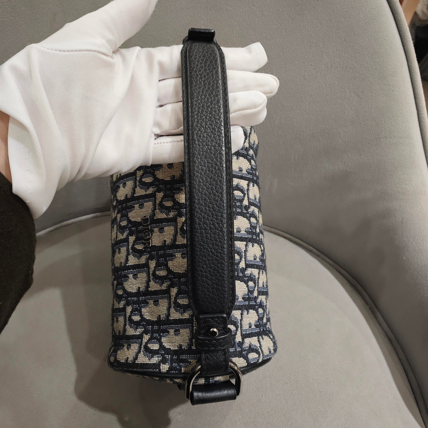 Dior - Mini Oblique Messenger Cylinder Bag - Embroidered canvas with leather trim - Beige and Blue - (mini)