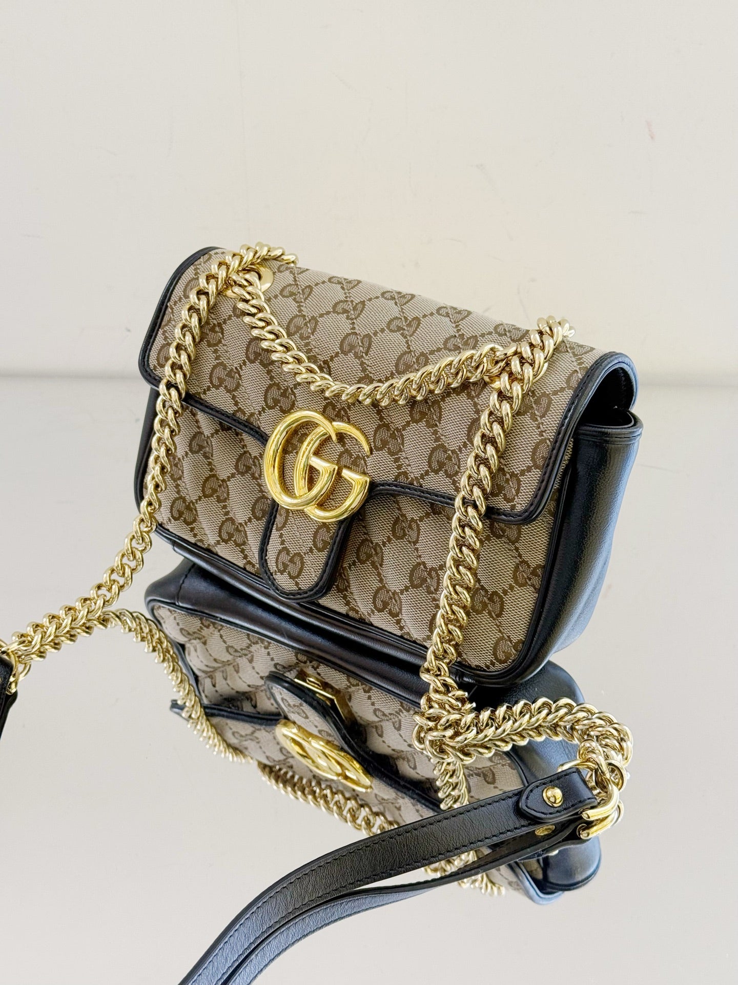 Gucci - GG Marmont 22 - Canvas with leather trim - Beige and Black with Gold-Tone Hardware - (mini)