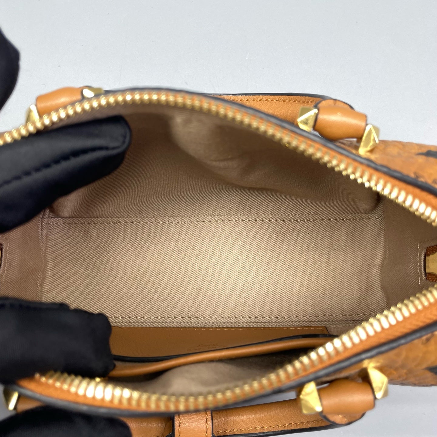MCM - Boston Mini Bag - Visetos monogrammed leather with leather trim - Cognac brown - (mini)