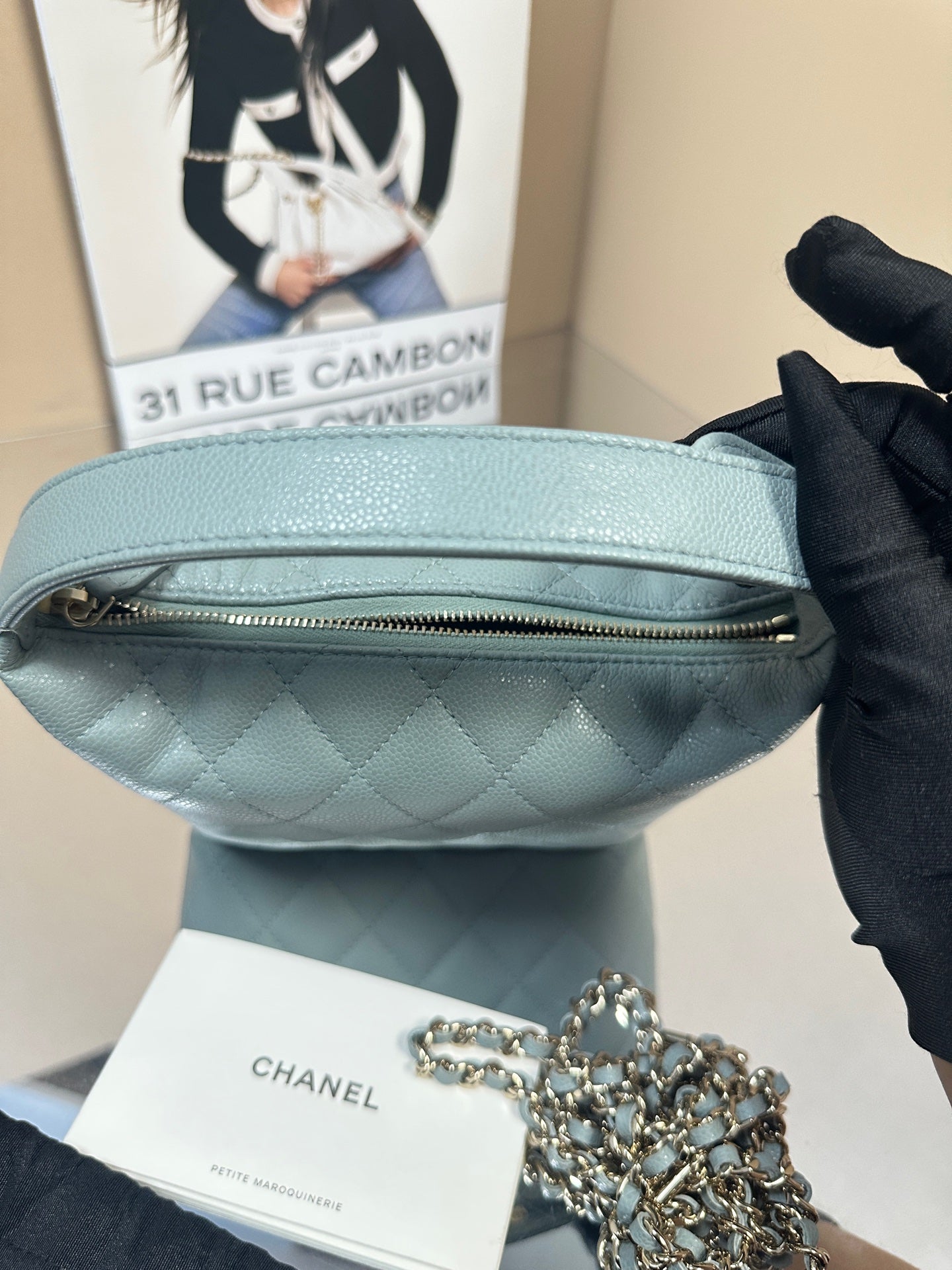 Chanel - Hobo Lunchbox Bag - Grained calfskin leather - Light Green with Gold-Tone Hardware - (mini)