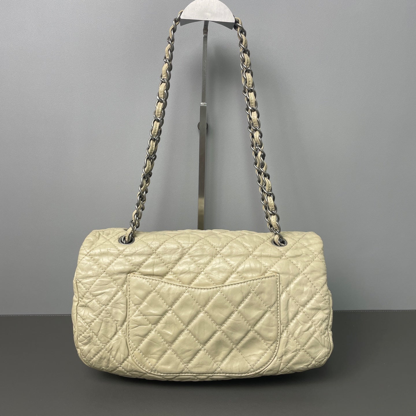Chanel - Cloud Airport Flap Bag - Distressed waxed leather - Beige - (Medium)