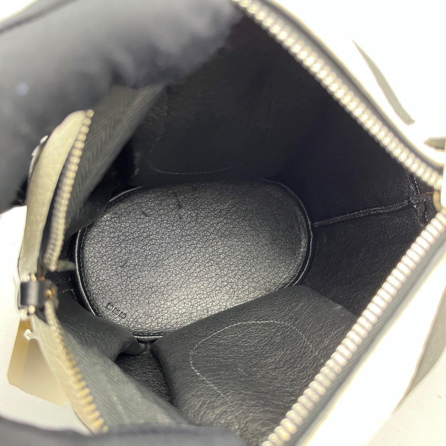 Loewe - Panda Crossbody Bag - Leather - Black and White - (Mini)
