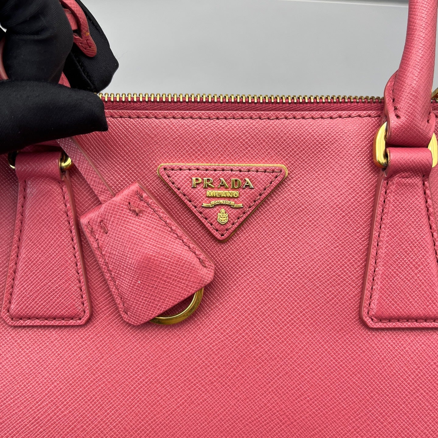 Prada - Saffiano Lux Tote - Saffiano leather - Rose Pink - (Medium)