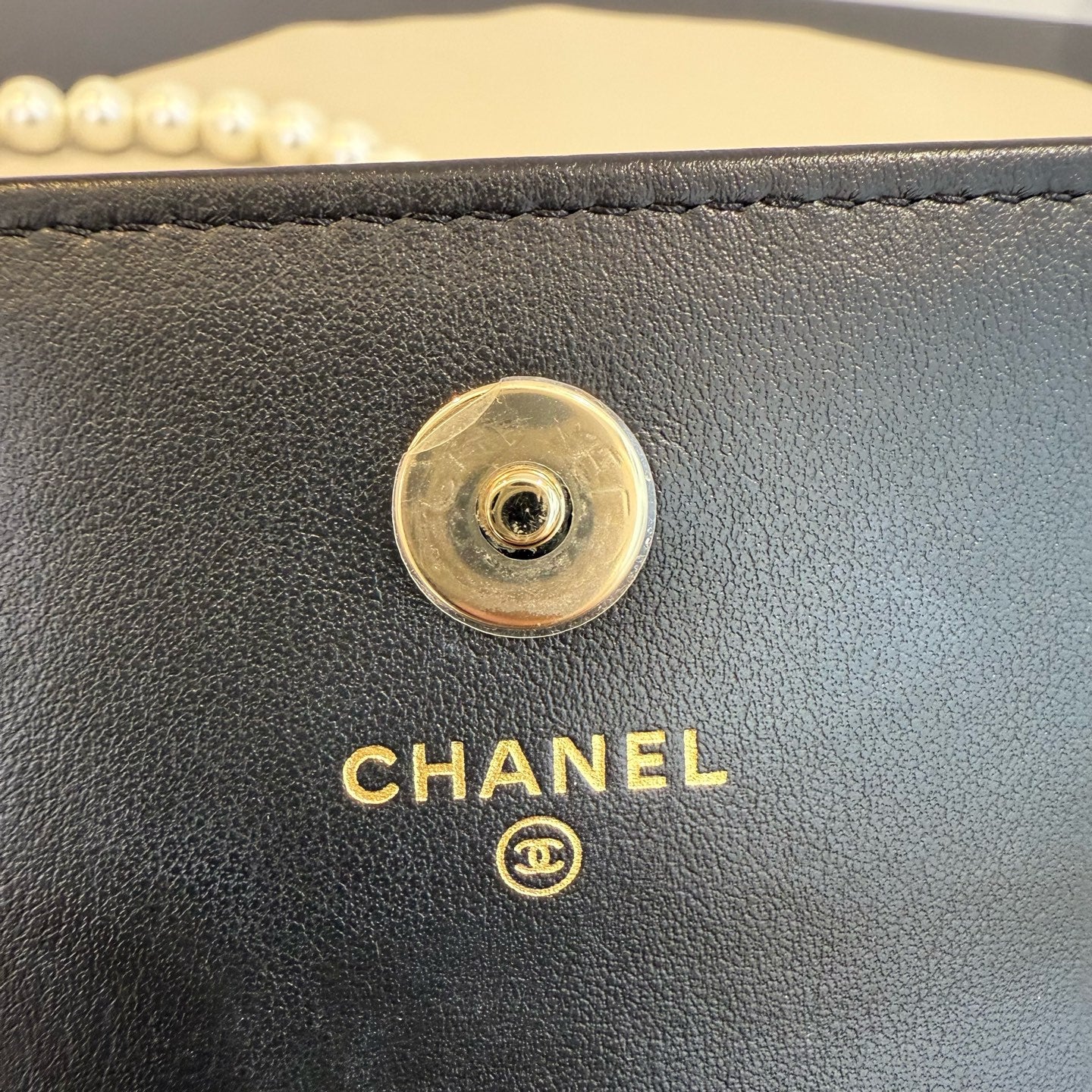 Chanel - Pearl WOC (Wallet on Chain) - Lambskin leather - Black - (mini)