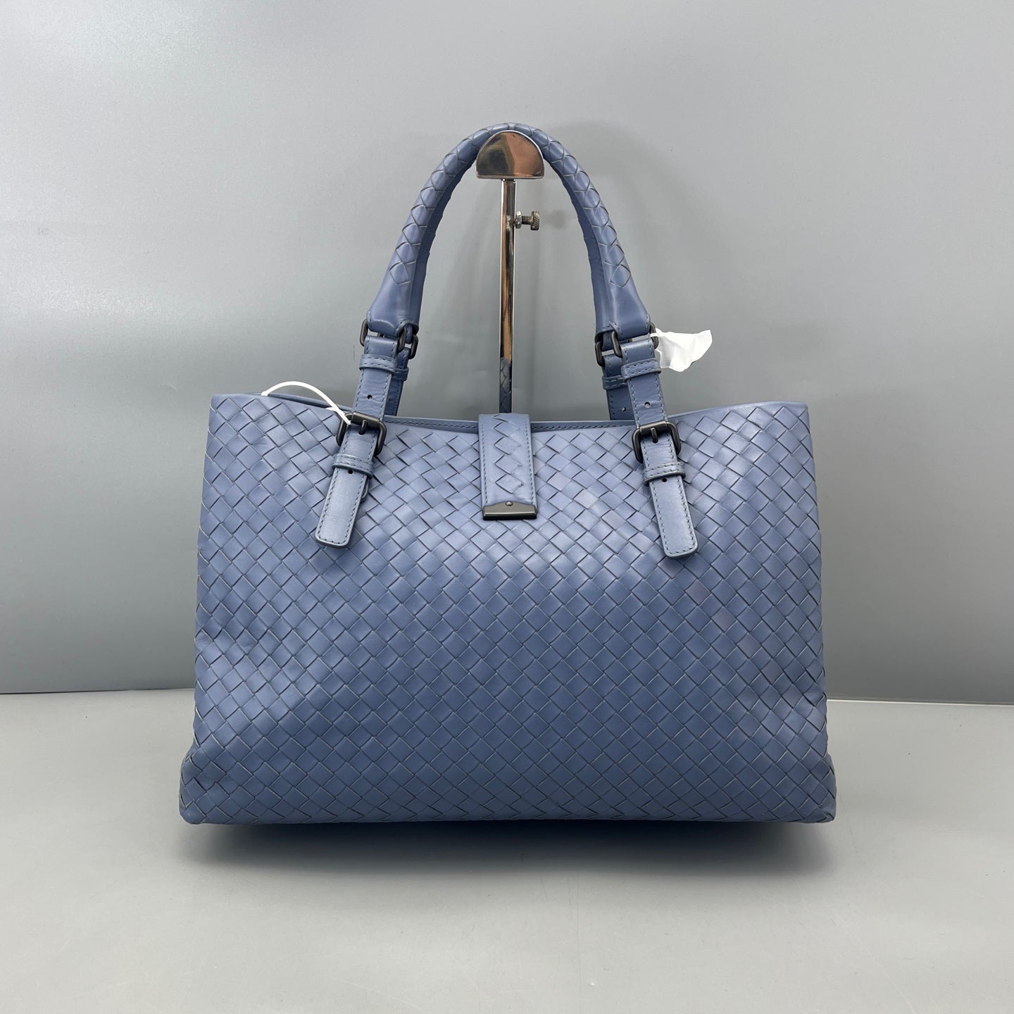 Bottega Veneta - Intrecciato Woven Tote - Intrecciato woven leather - Light Blue - (Large)