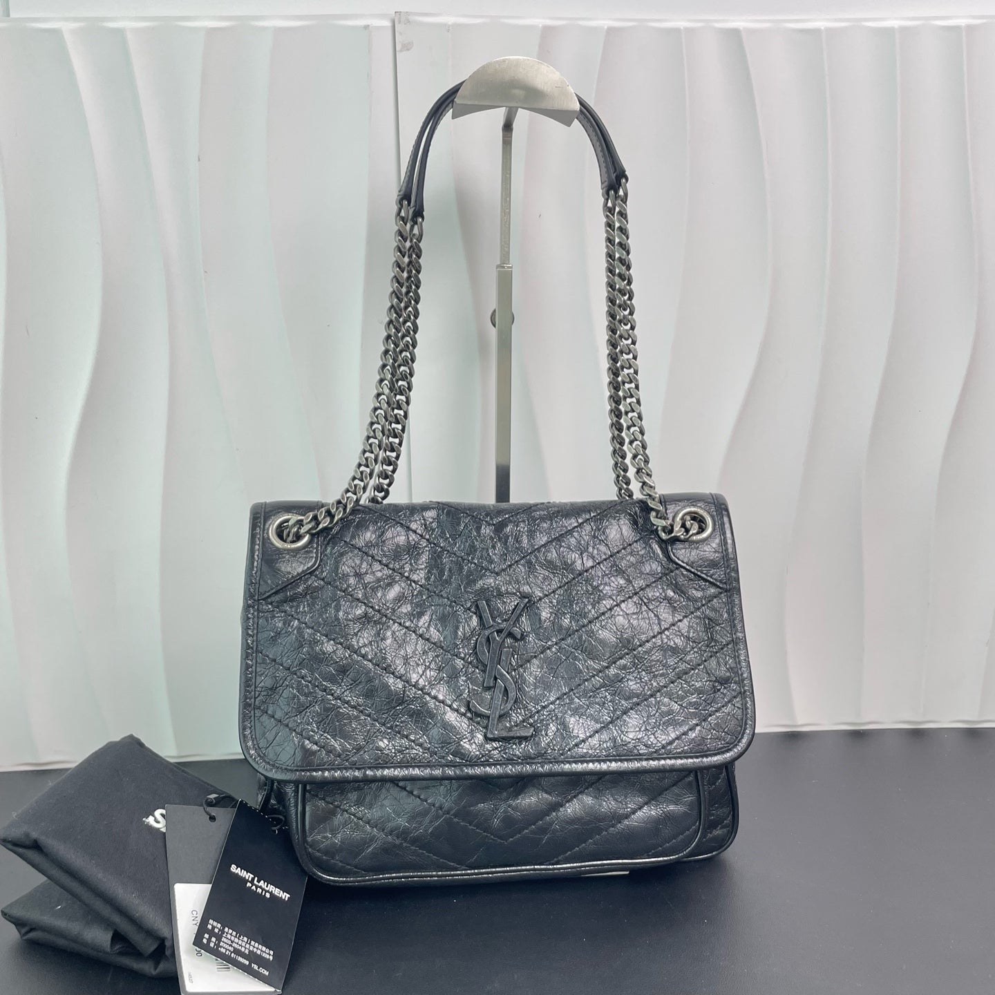 Saint Laurent - Niki - Leather - Black - (medium)