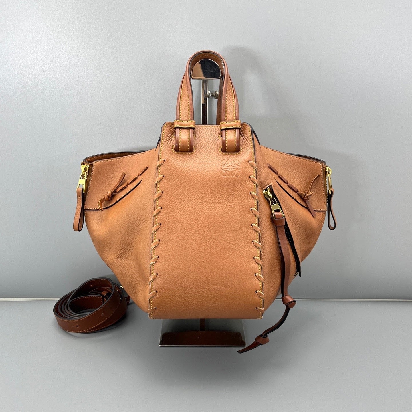 LOEWE - Hammock Bag - Grained leather - Brown - (medium)