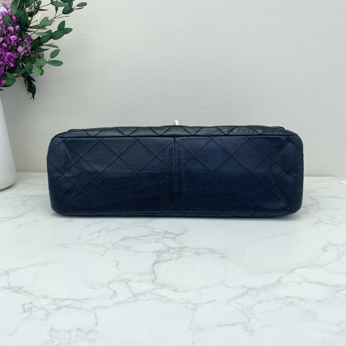 Chanel - 2.55 Reissue Flap Bag - Aged calfskin leather - Black - (Medium)