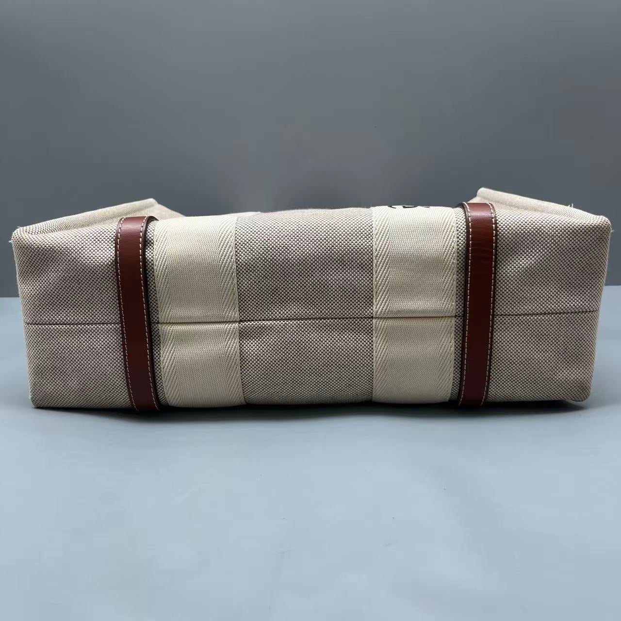 Chloe - Woody Tote Bag - Canvas with Leather Trim - Beige and Brown - (medium)