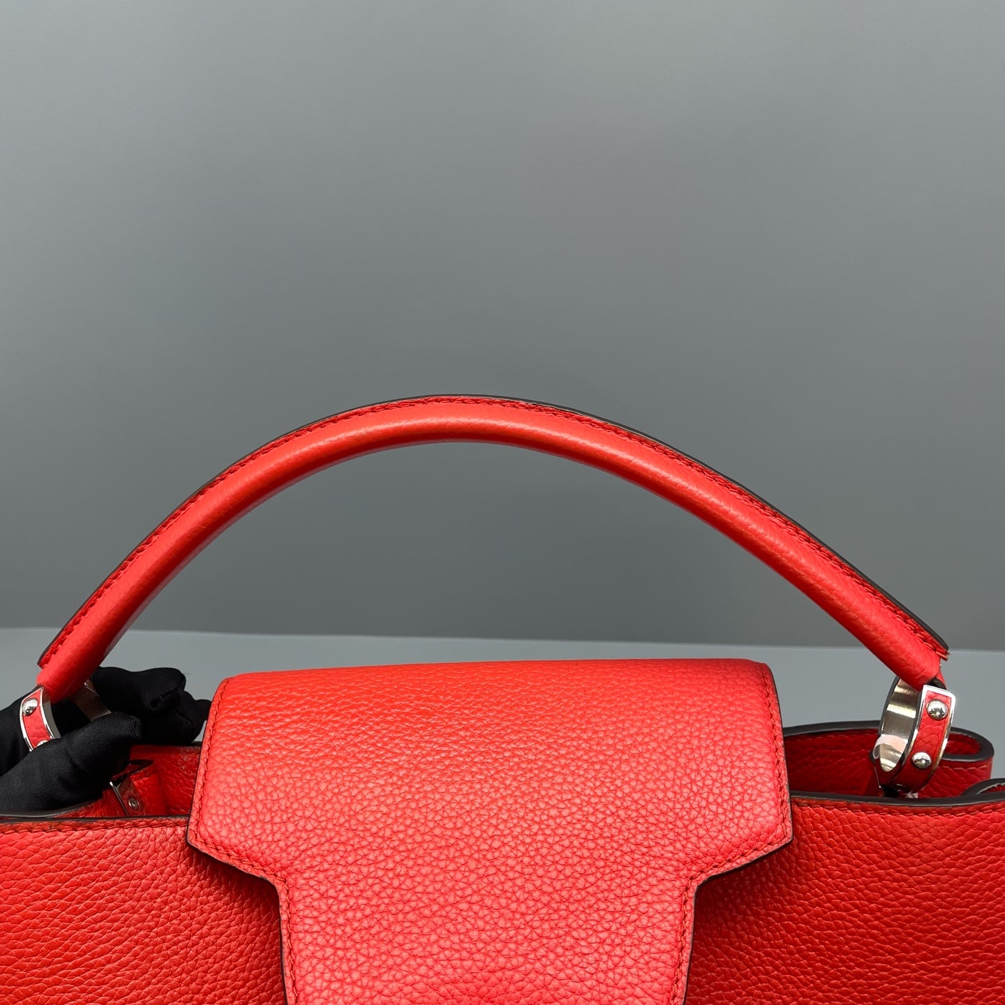 Louis Vuitton - Capucines - Leather - Red - (large)