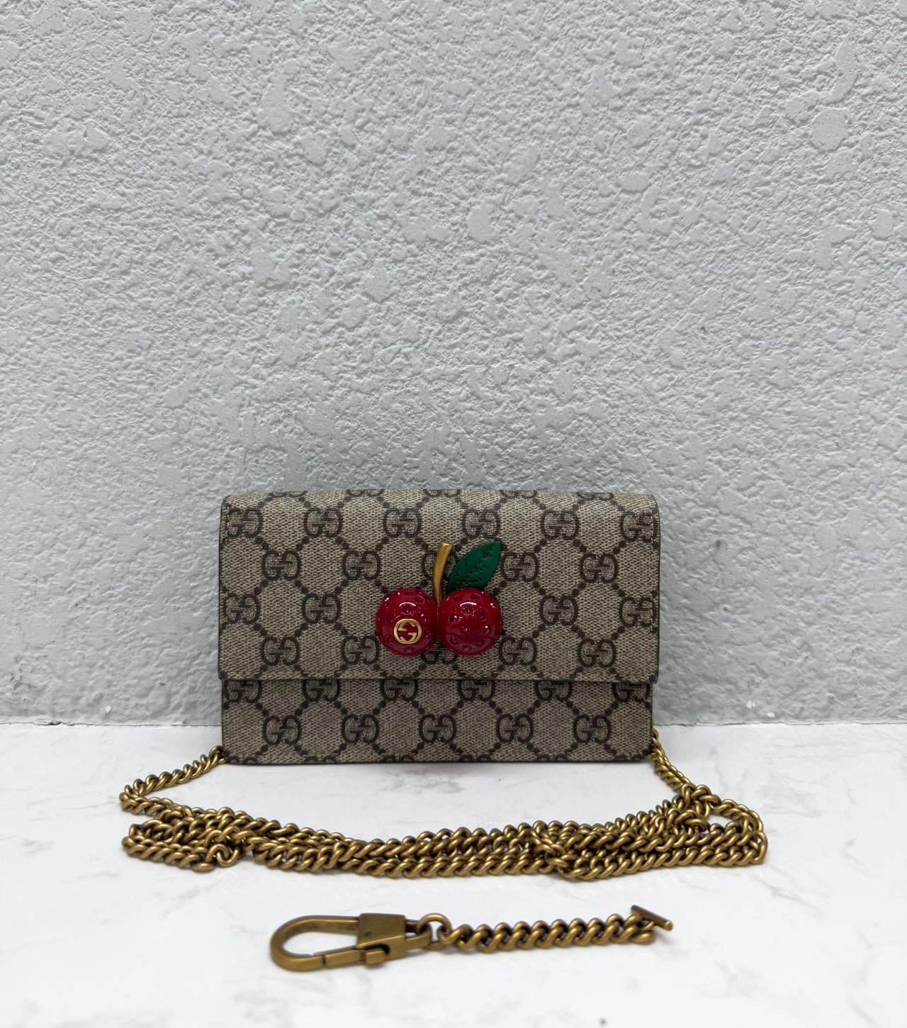 Gucci - Dionysus Cherry Mini Chain Bag - GG Supreme canvas with leather trim and lining - Beige and Red - (mini)
