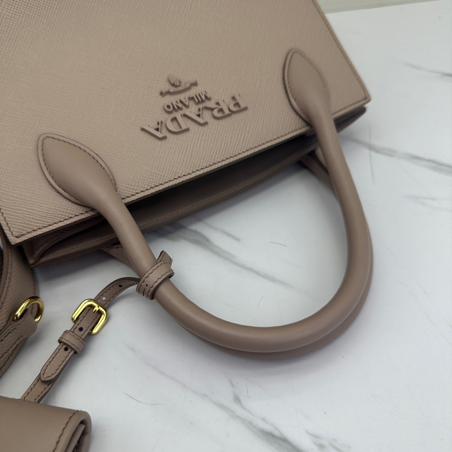 Prada - Monochrome - Saffiano leather - Beige - (Medium)