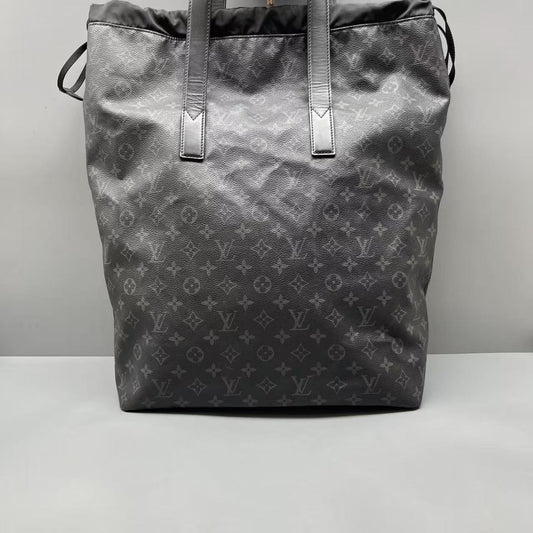 Louis Vuitton - Black Monogram Black Warrior Tote Bag - Coated canvas - Black - (Large)