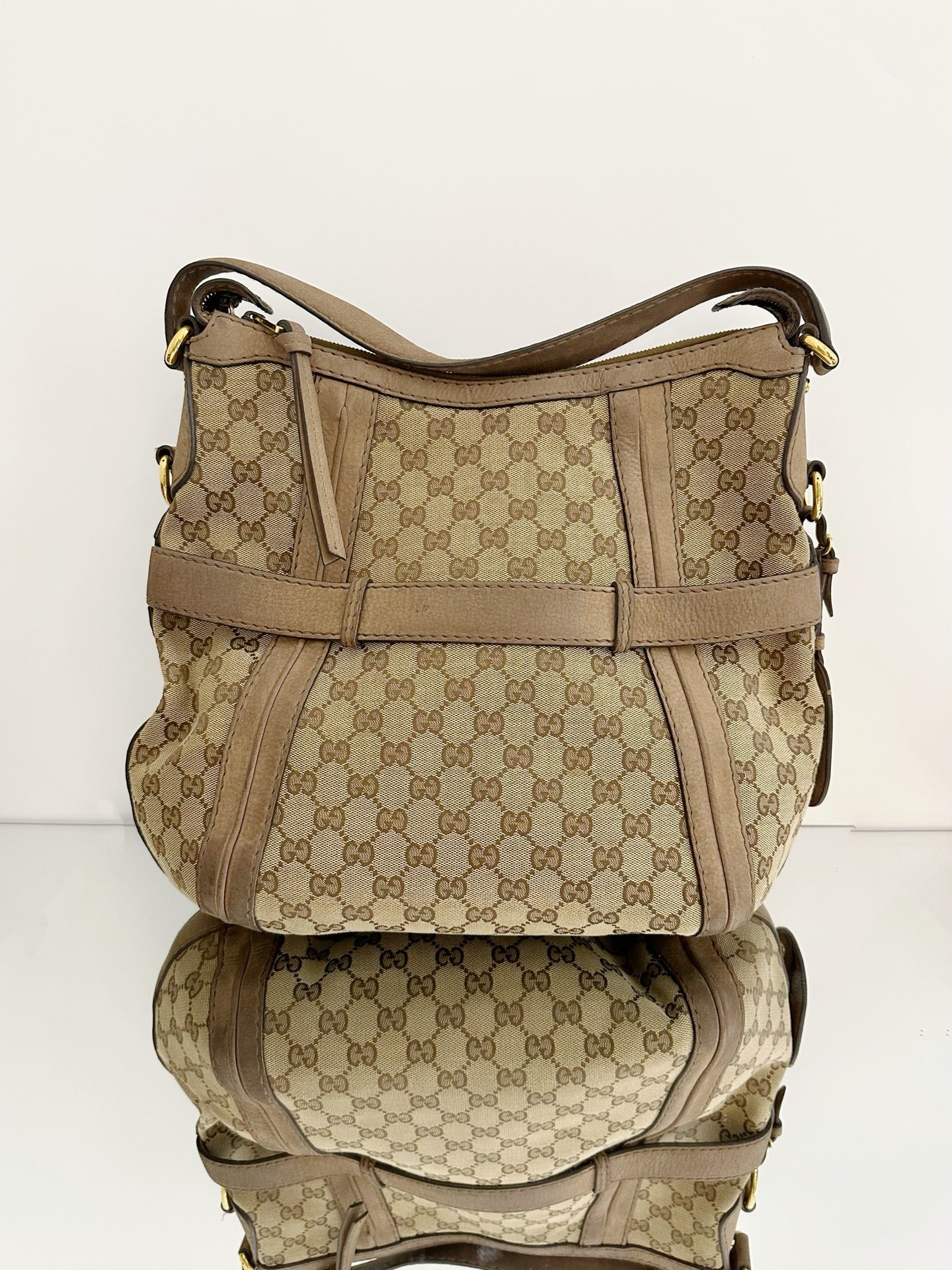 Gucci - GG Monogram Canvas and Suede Shoulder Tote Bag - GG Monogram Canvas and Suede Leather - Beige and Brown with Gold-Tone Hardware - (Large)