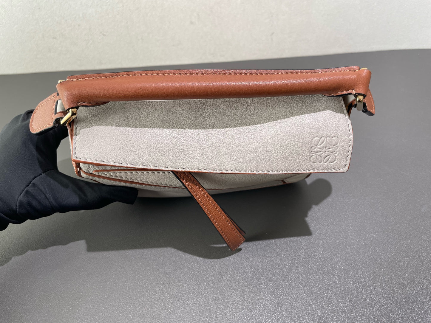 Loewe - Puzzle mini - Calfskin leather - Multicolour (Caramel, Khaki Brown, and White) - (mini)