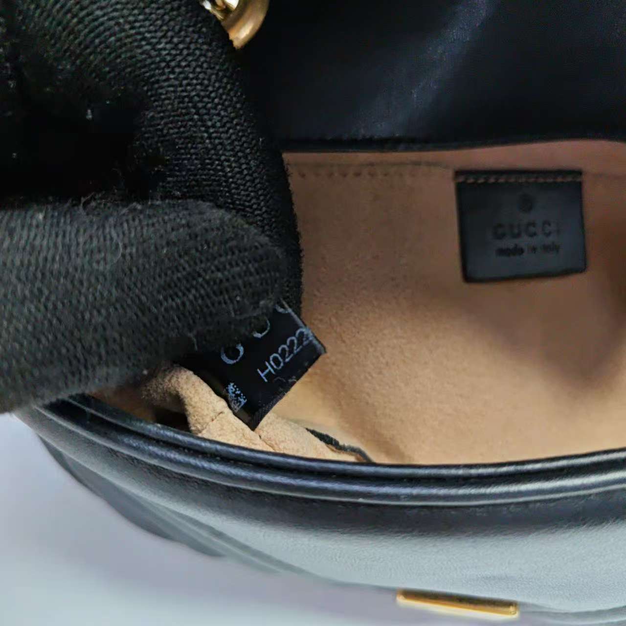 Gucci - GG Marmont Matelassé Mini Bag - Leather - Black with Gold-Tone Hardware - (mini)
