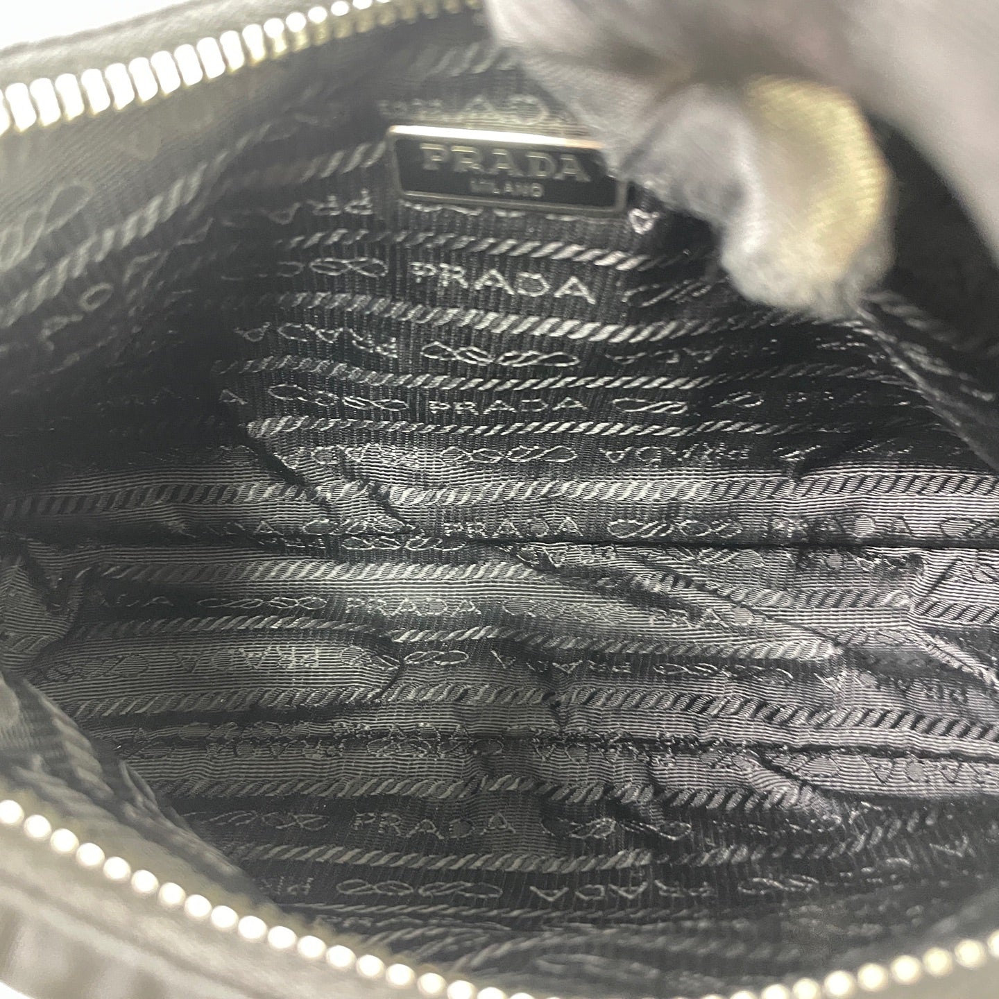 Prada - Re-Edition 2005 Nylon Shoulder Bag - Nylon and Leather - Black - (mini)