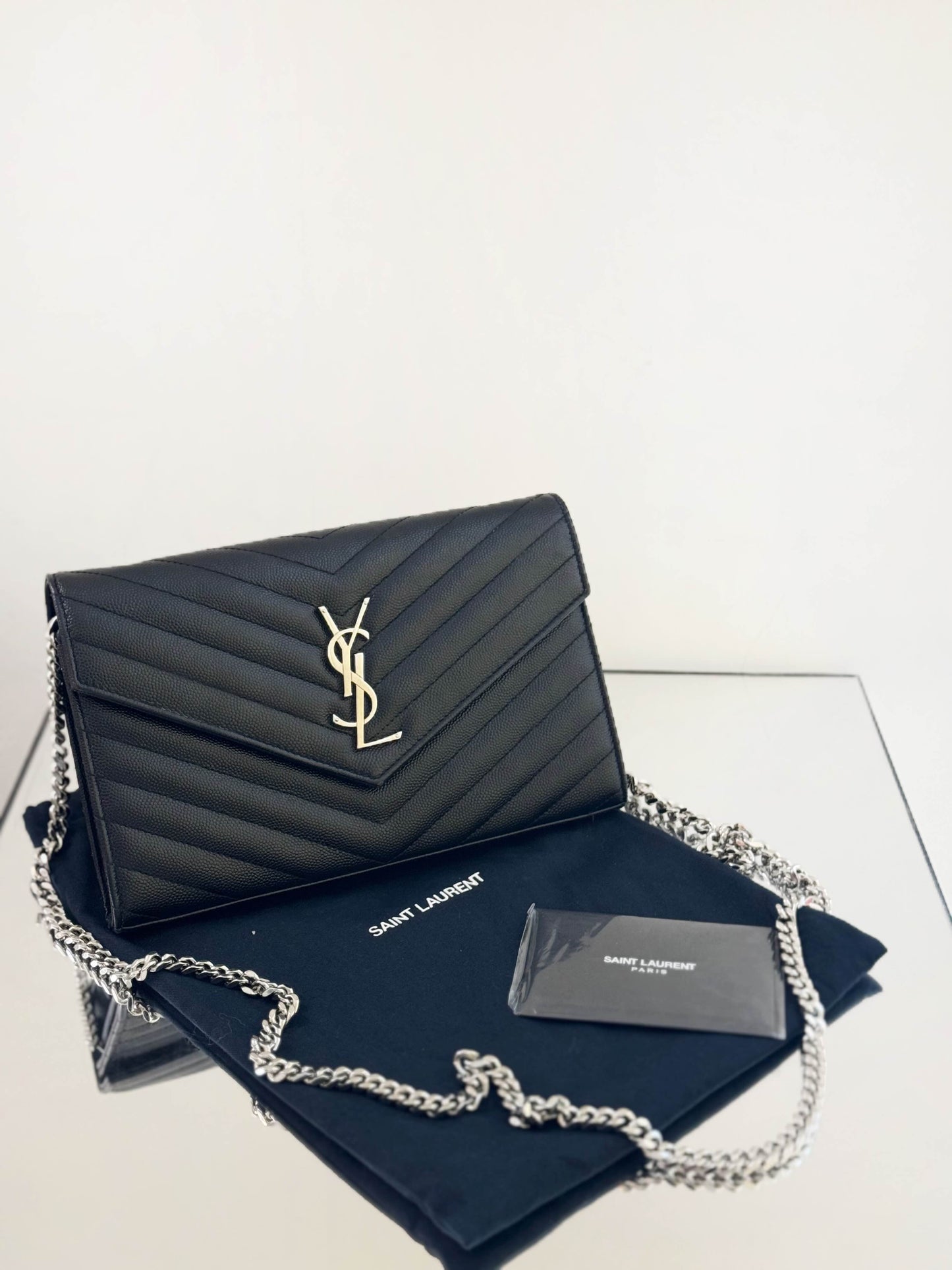 Saint Laurent - Monogram Envelope Chain Bag - Grain Leather - Black - (medium)