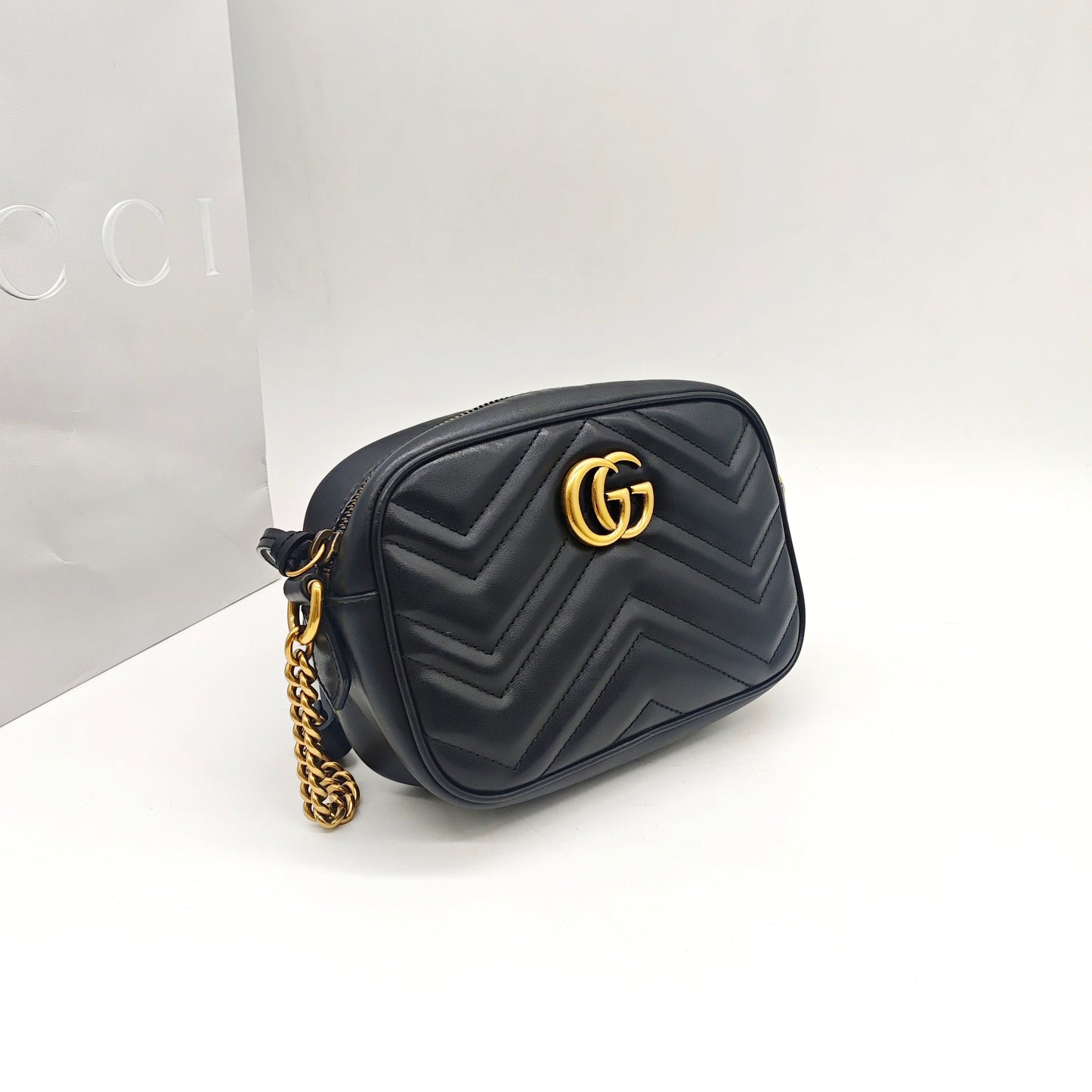 Gucci - Marmont Mini Camera Bag - Matelassé leather - Black - (mini)