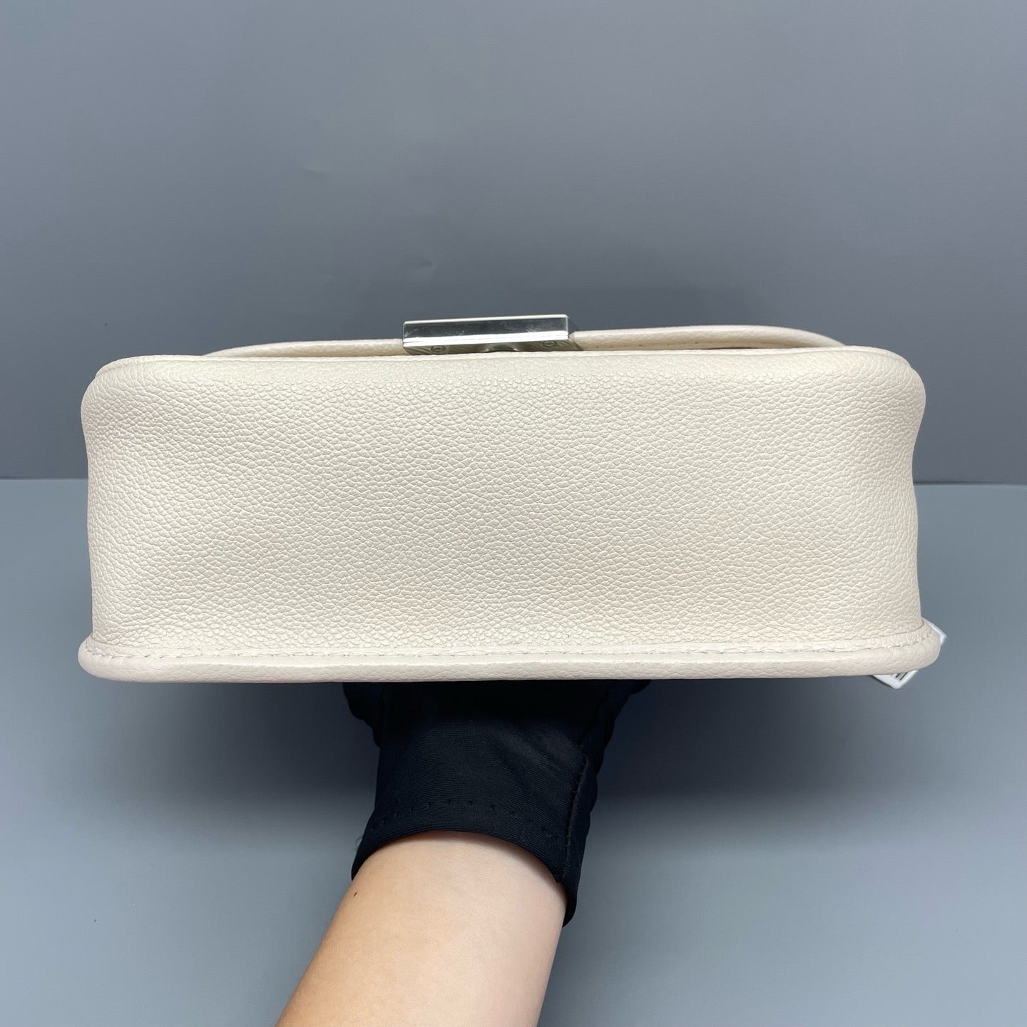 Louis Vuitton - Baguette Shoulder Bag - Epi leather - White - (Small)