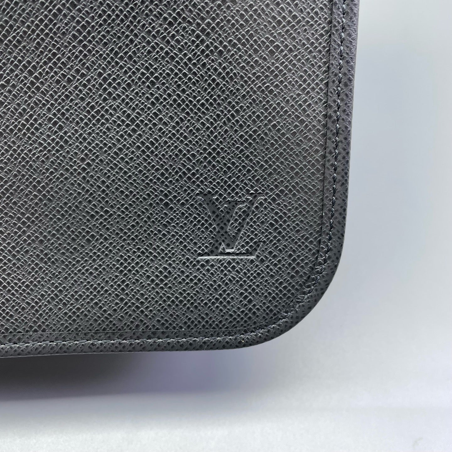 Louis Vuitton - Postman Messenger Bag - Leather - Black - (medium)