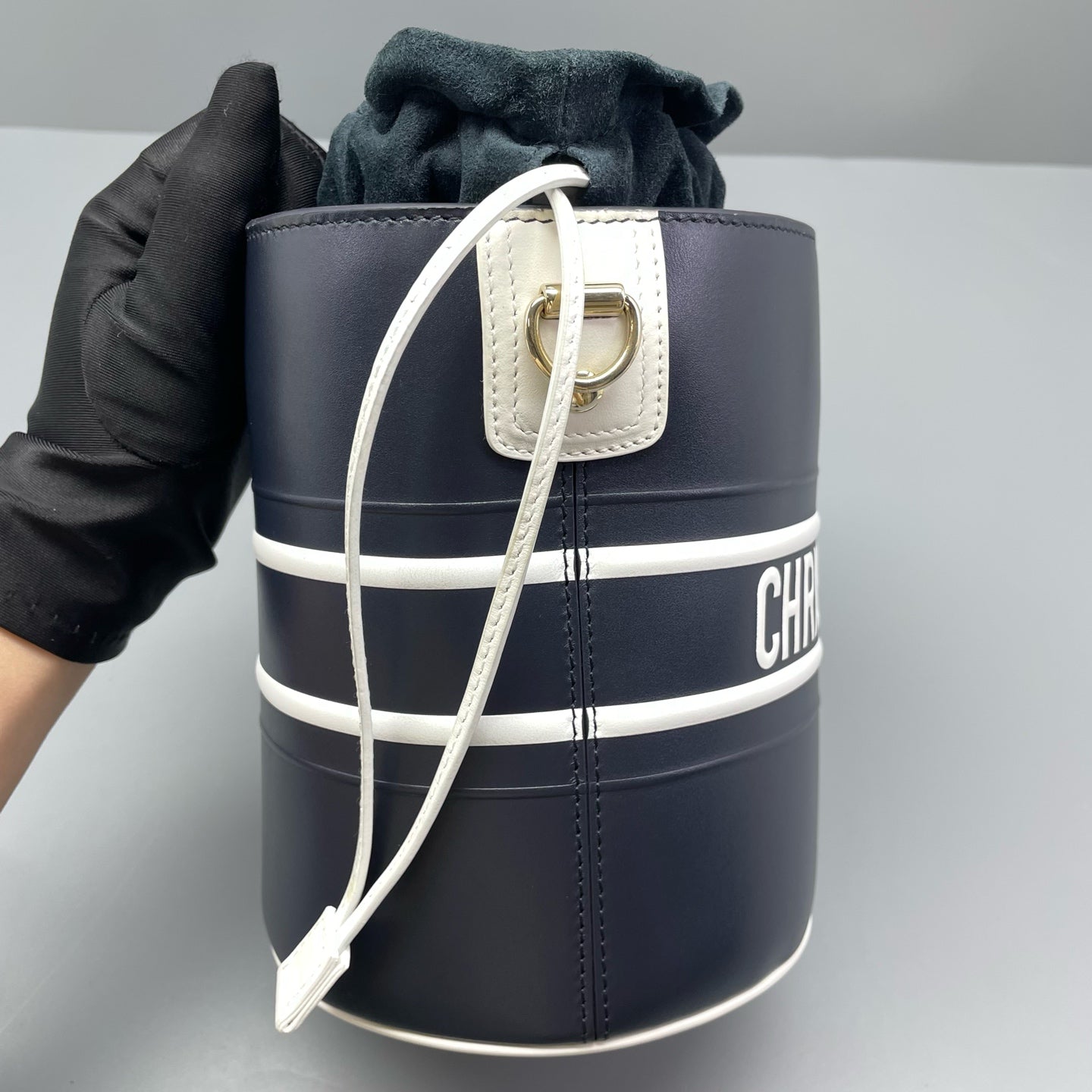 Dior - Vibe Small Bucket Bag - Leather - Blue - (small)