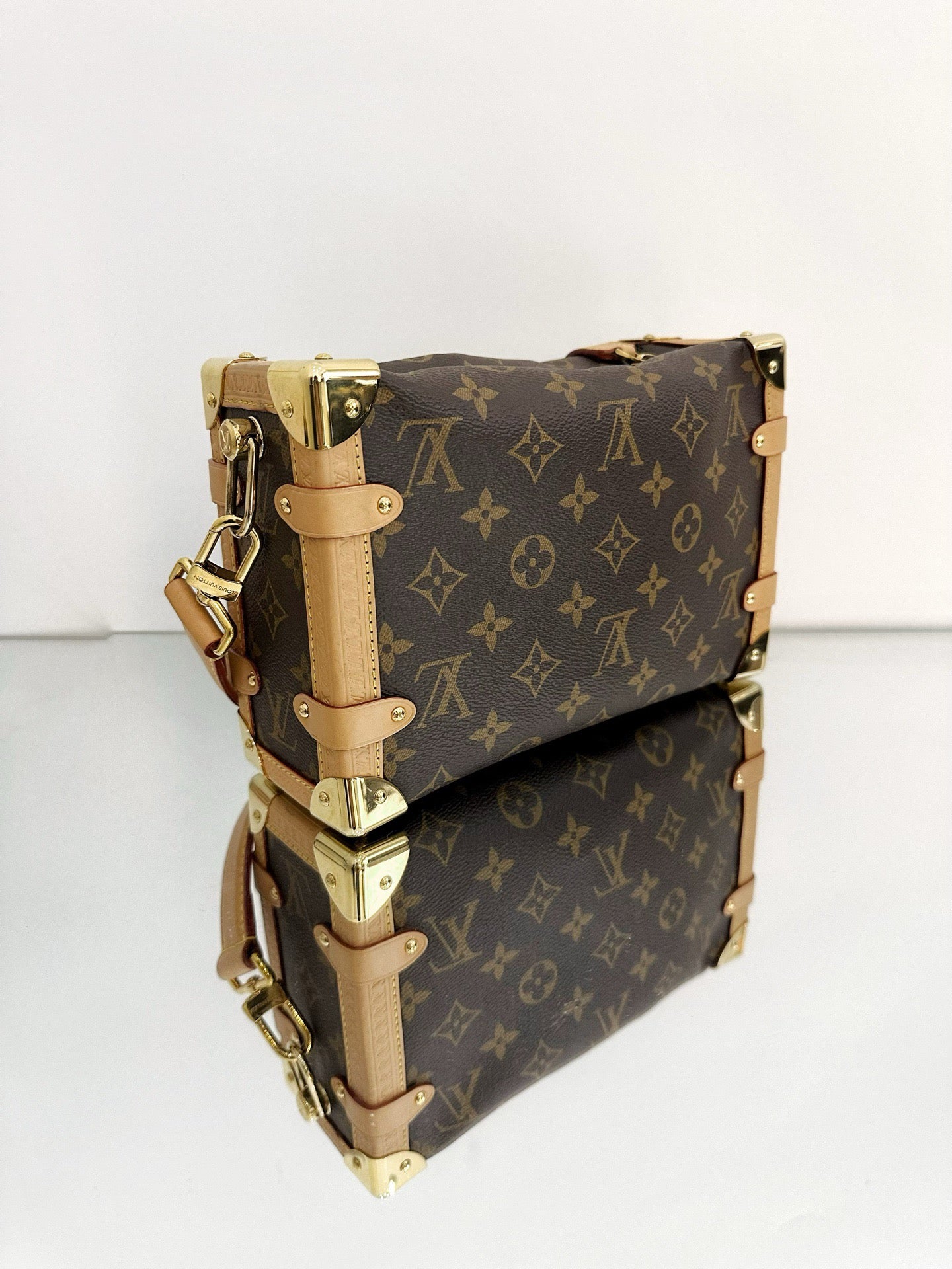 Louis Vuitton - Side Trunk - Monogram coated canvas with natural Vachetta leather trim - Brown - (medium)