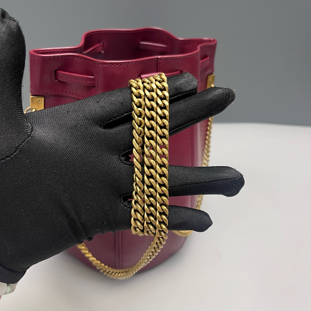 Saint Laurent - Chain Bucket Bag - Leather - Red - (medium)