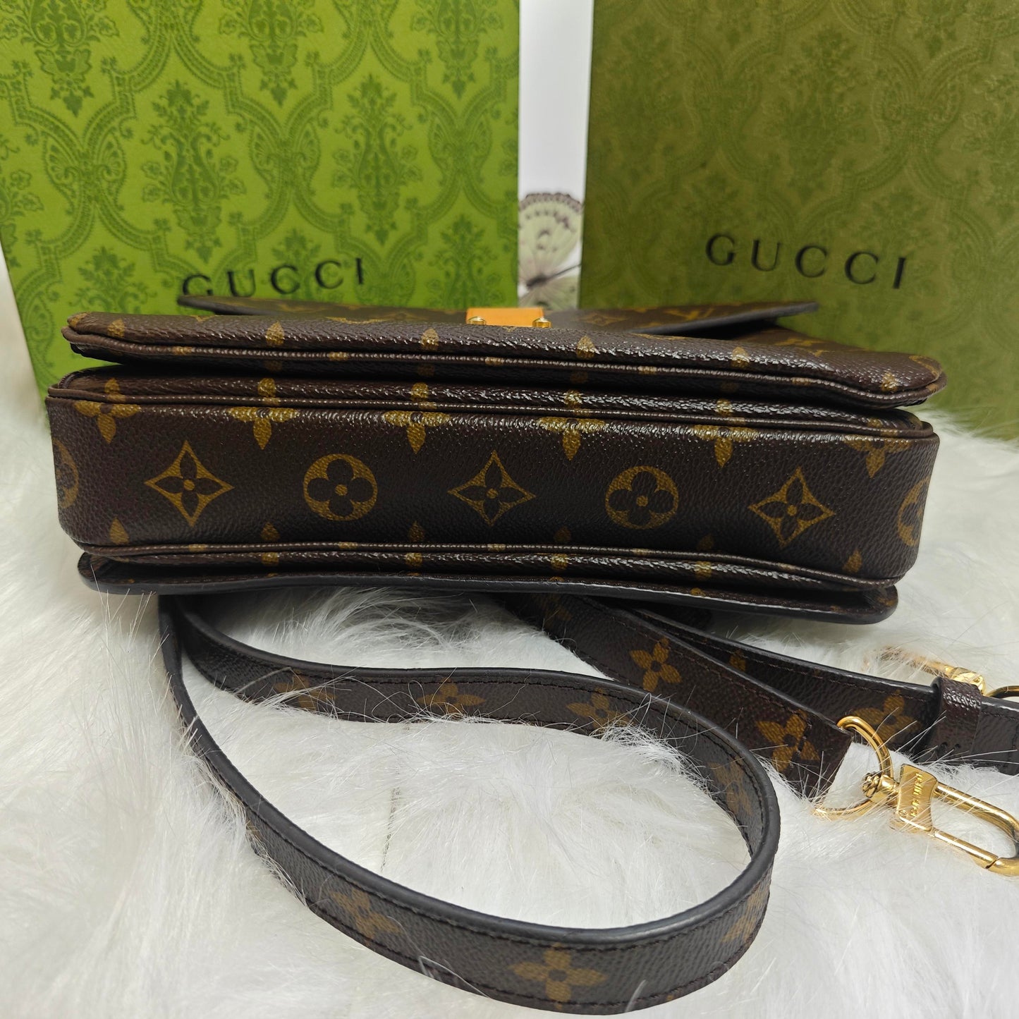 Louis Vuitton - Pochette Métis - Monogram coated canvas with Vachetta leather trim - Brown - (Medium)