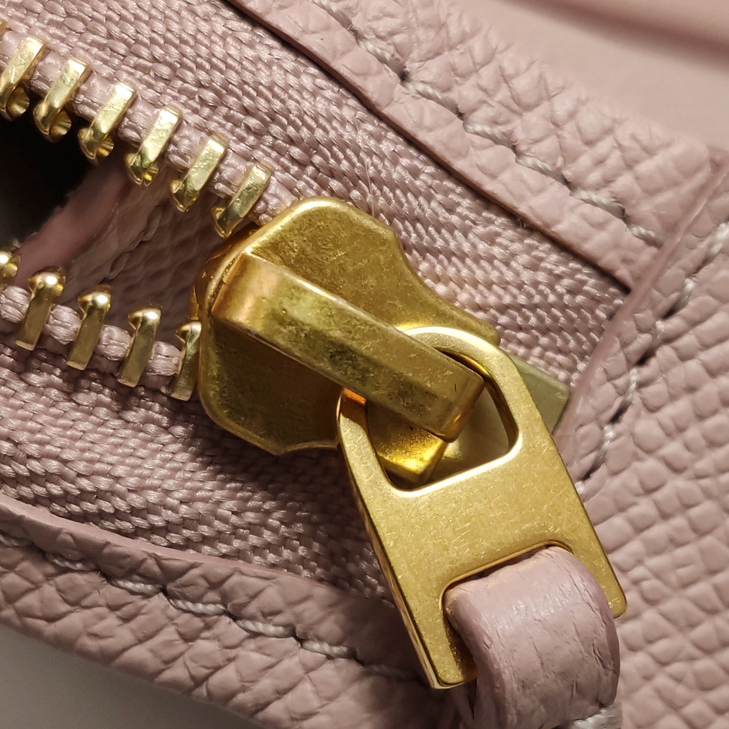 Celine - Belt Bag Mini - Grained leather - Pink - (Small)