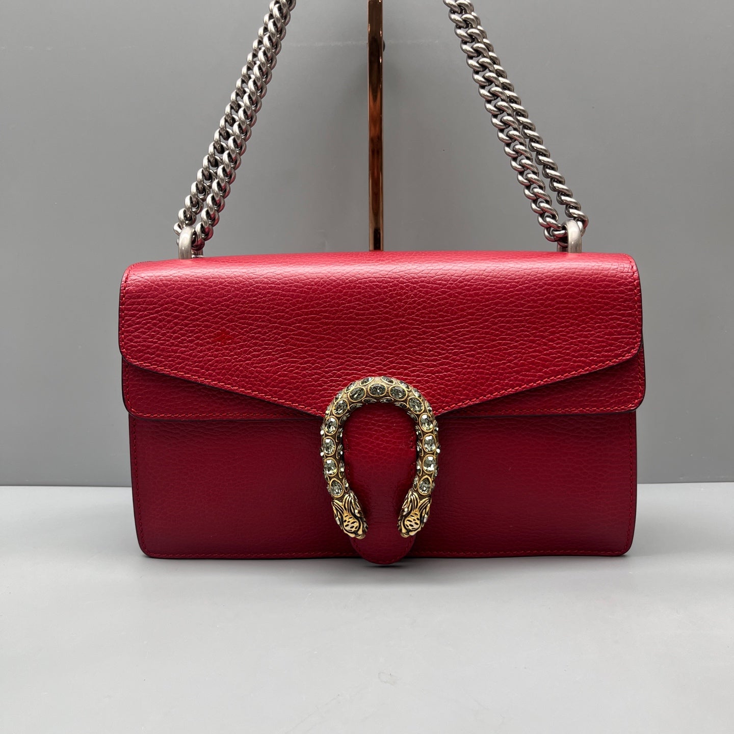 Gucci - Dionysus Shoulder Bag with Crystal Embellished Tiger Head Clasp - Grained leather - Red - (Medium)