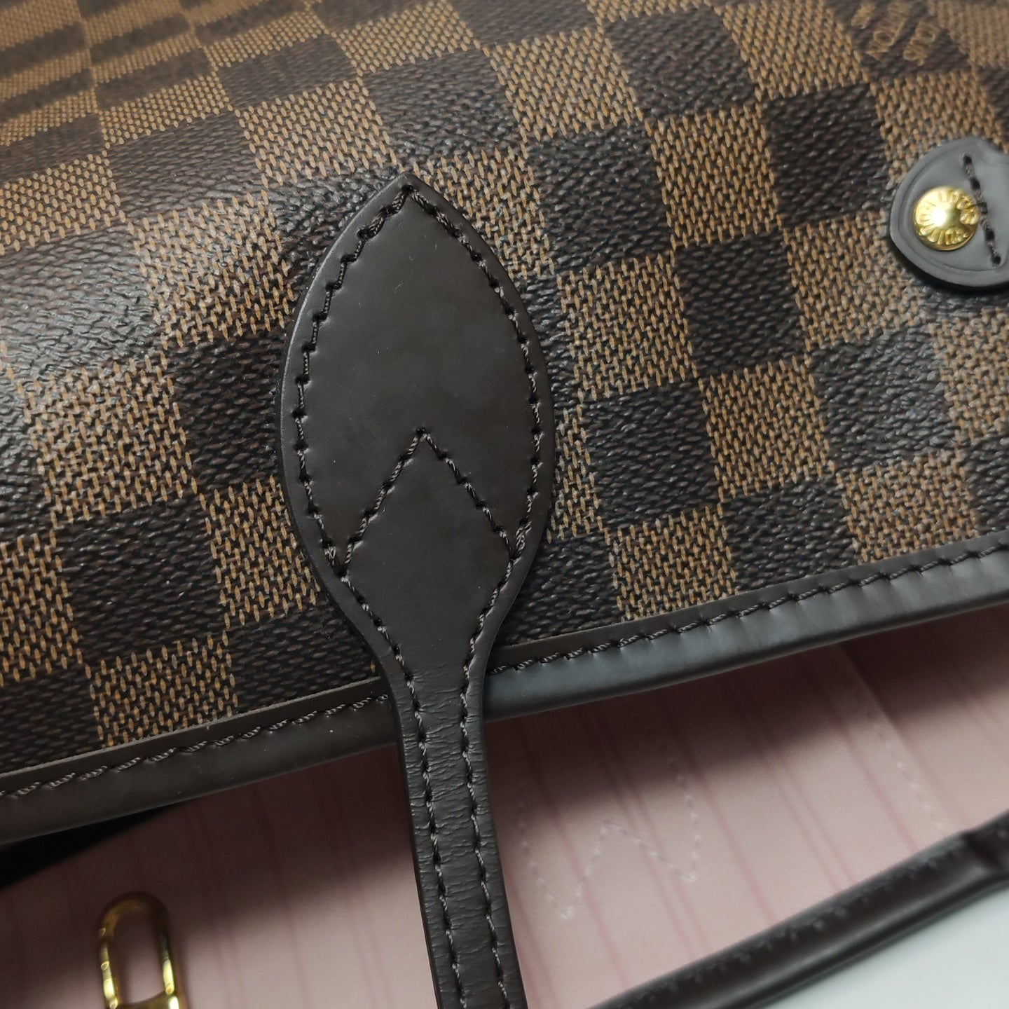 Louis Vuitton - Neverfull MM - Damier Ebene coated canvas with leather trim - Brown - (Medium)