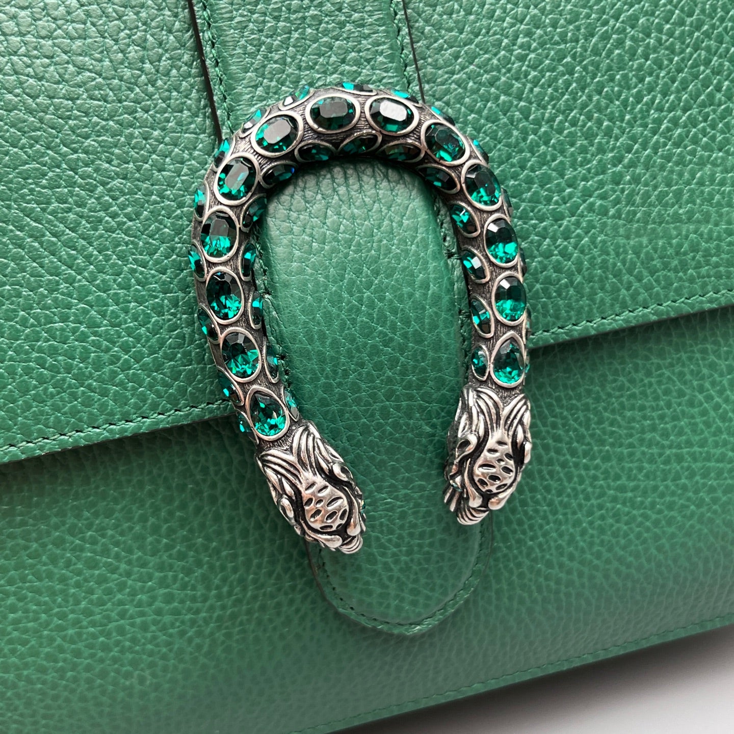 Gucci - Dionysus Bamboo Top Handle with Crystal Buckle - Pebbled leather - Emerald Green with Antiqued Silver-Tone Hardware - (Medium)