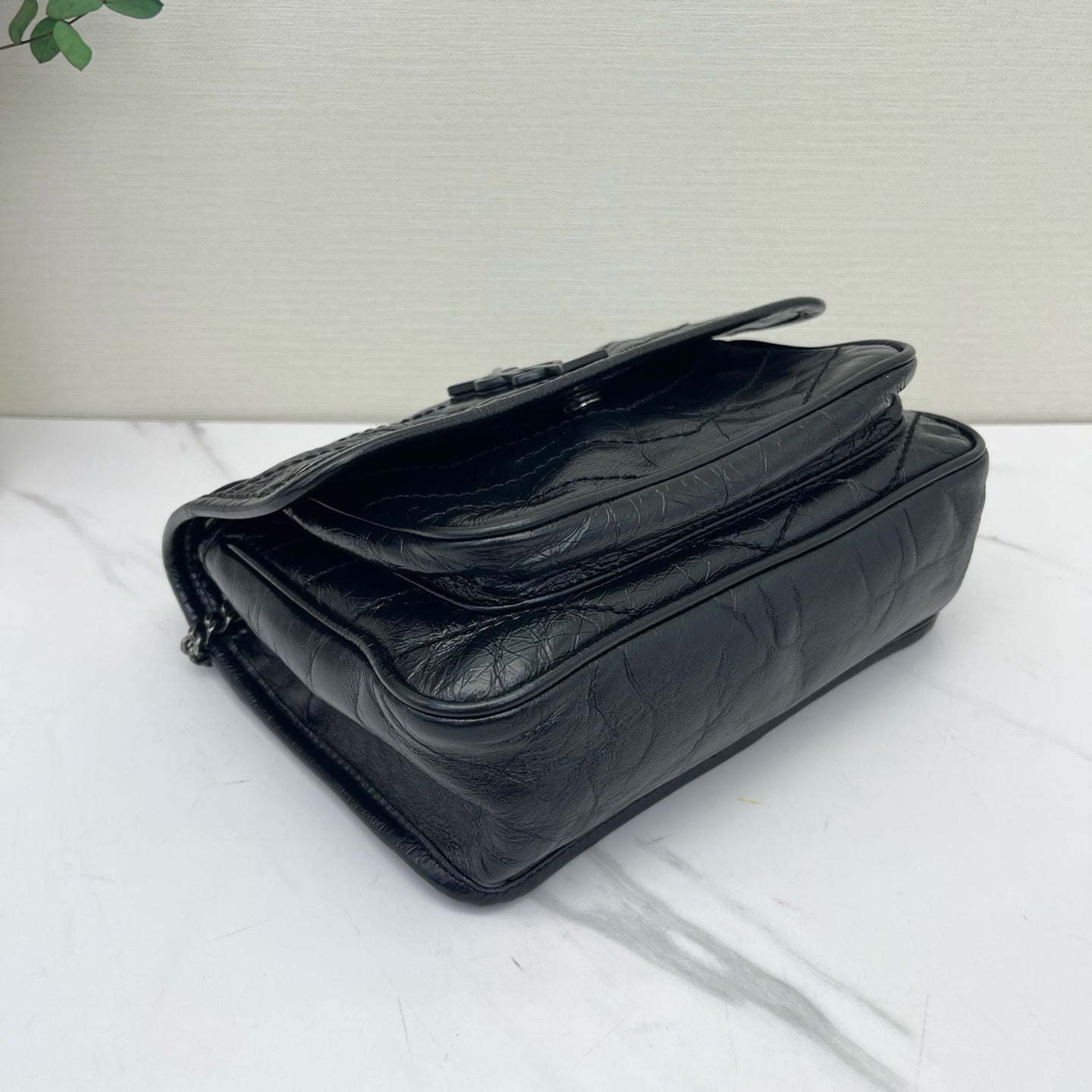 Saint Laurent - Niki Chain Bag - Crinkled vintage leather - Black - (small)