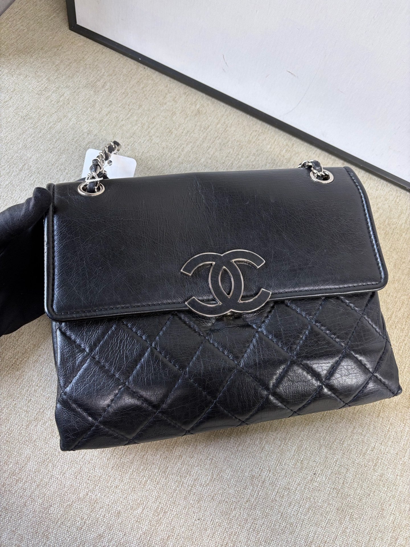 Chanel - Cuba Series Messenger Bag - Cowhide leather - Black with Silver-Tone Hardware - (small)