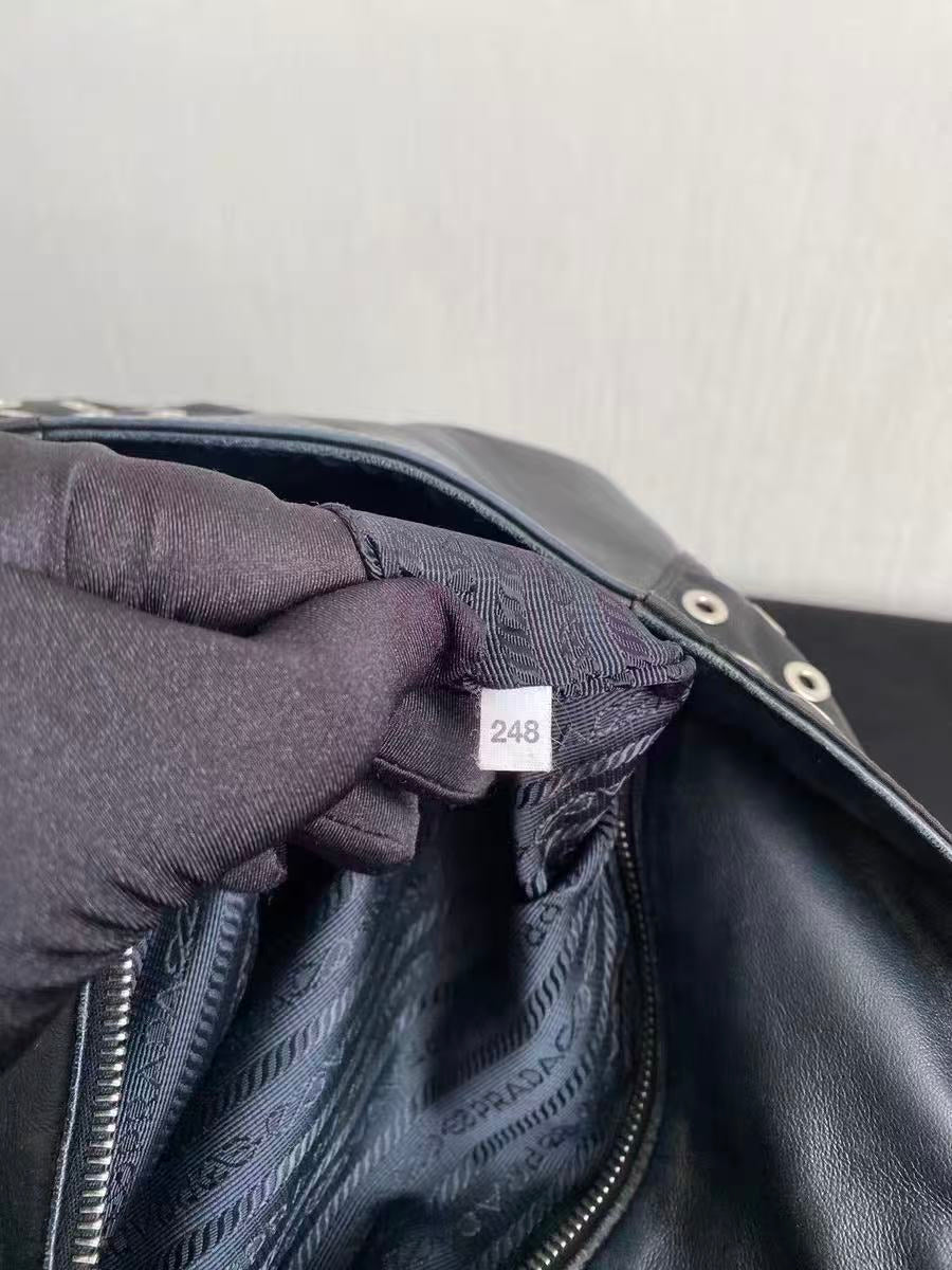 Prada - 1BG032-2EUW-F0002 - Polyamide and Leather - Black - (medium)