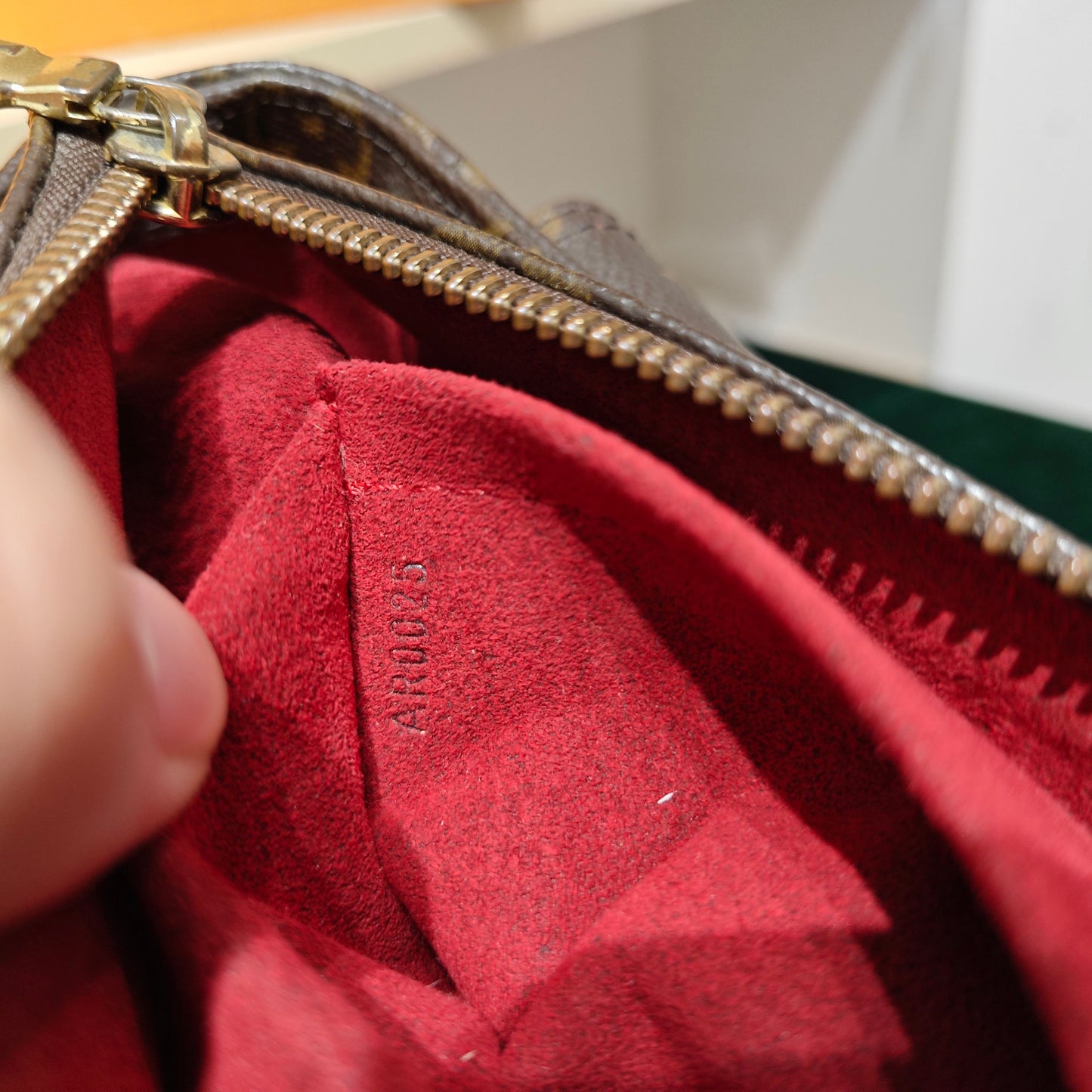 Louis Vuitton - Monogram Flap Shoulder Bag - Monogram coated canvas with Vachetta leather trim - Brown - (Medium)